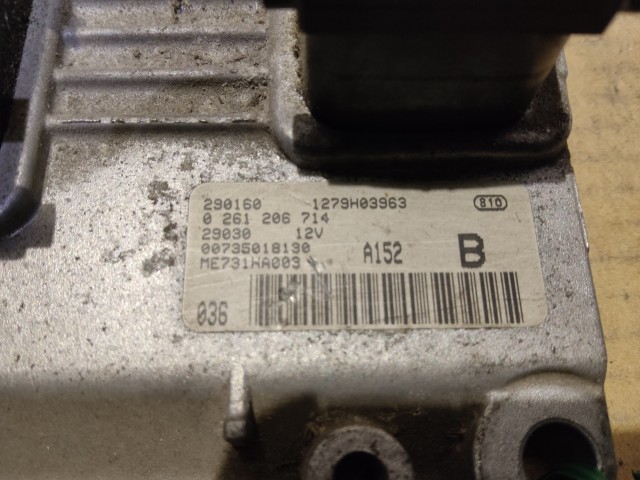 Alfa Romeo 147 1,6 16v 105Cv centraline motore  735018130 , 0261206714