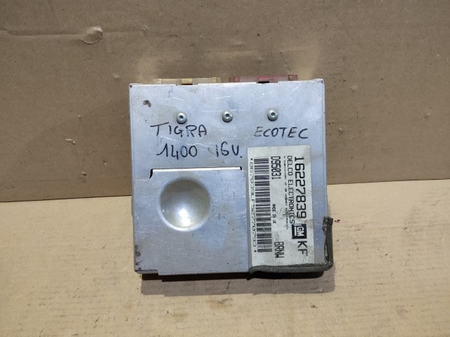 Opel Tigra TT 1996-2009 Centraline motore usate    