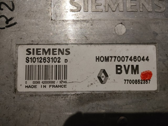 Renault FLUENCE 1990 Centraline motore usate  Siemens   