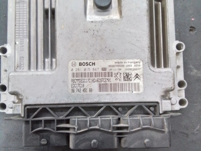 Peugeot 207 2006-2014 Centralina elettronica del motore Usato Bosch con cambio meccanico 0281015847 