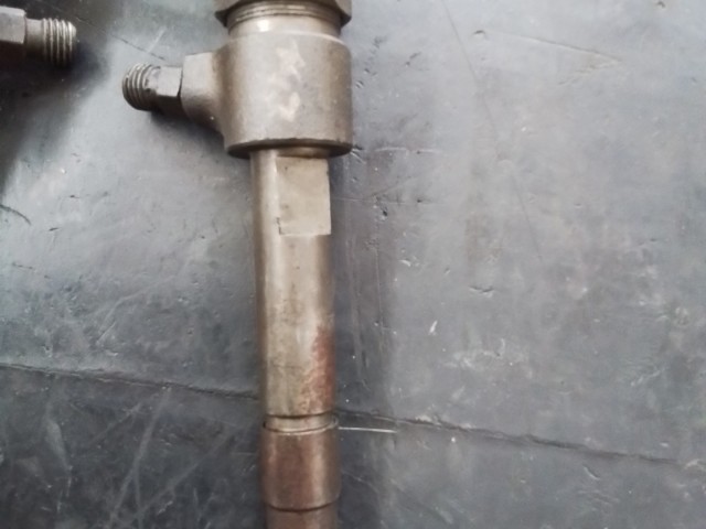 Iniettore alfa 147 1.9 jtd bosch 0445110119